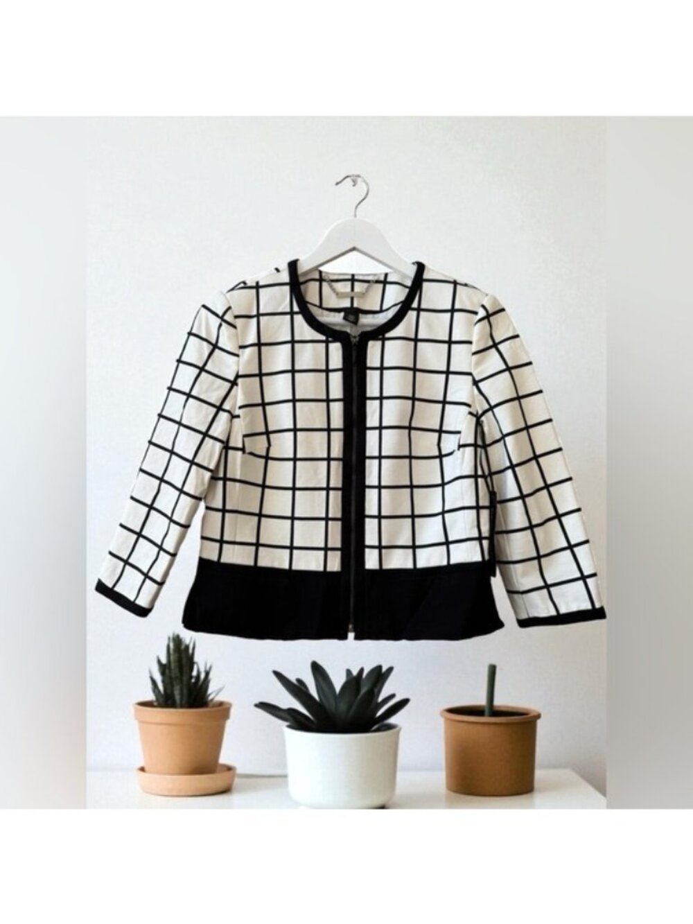 White House Black Market Women's Black White Plaid Ponte Knit Zip Jacket Size 8